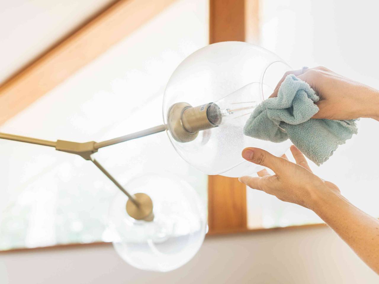 How to clean a light fixture(The Ultimate Guide)