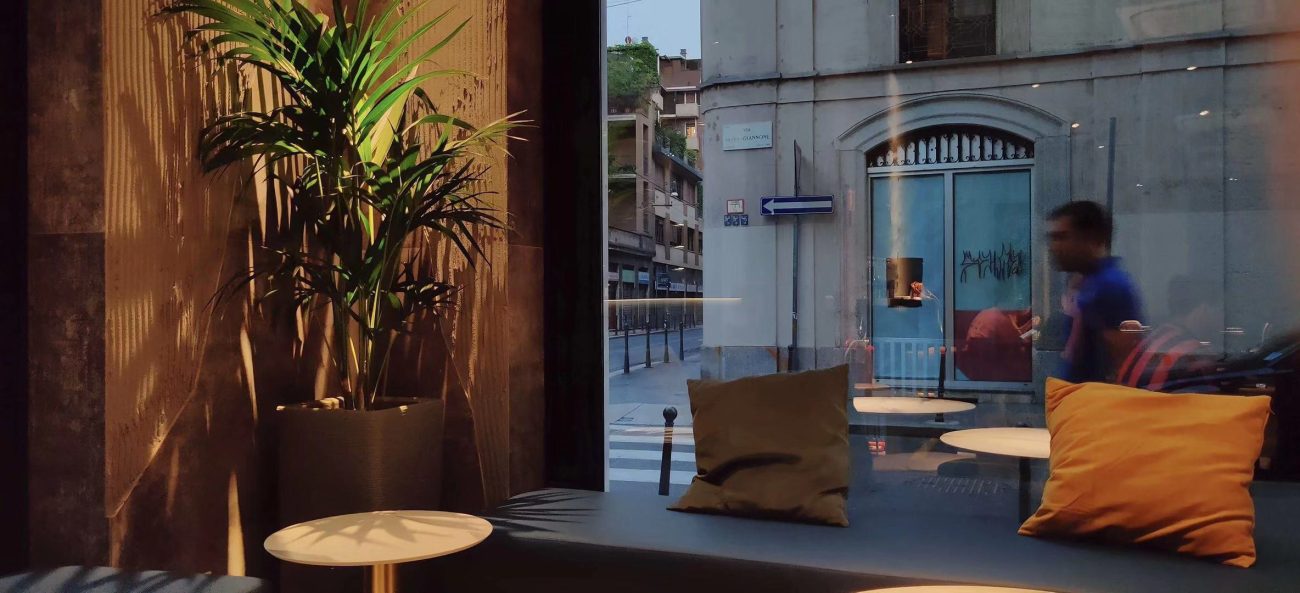 Italian bar