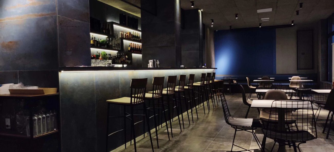 Italian bar
